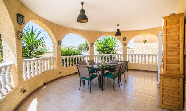 Sale - Detached Villa -
Torrevieja - La Siesta