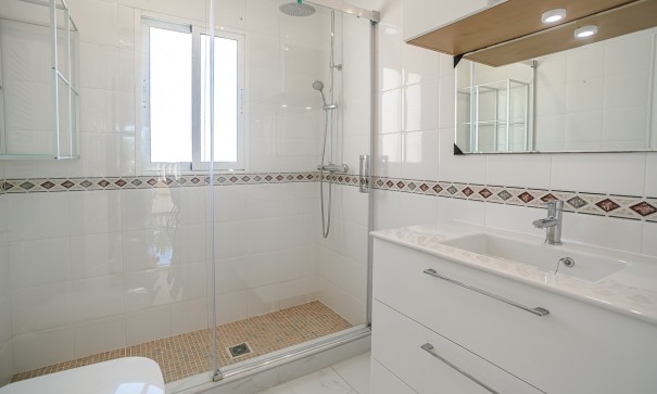 Sale - Detached Villa -
Torrevieja - La Siesta