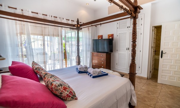 Sale - Detached Villa -
Torrevieja - La Siesta