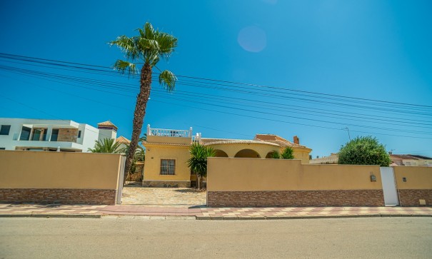 Sale - Detached Villa -
Torrevieja - La Siesta