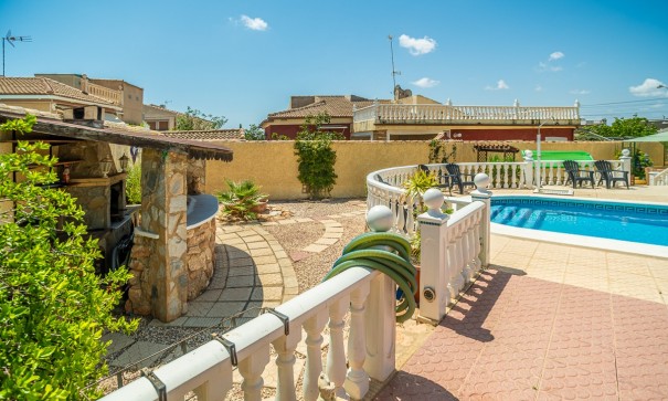 Sale - Detached Villa -
Torrevieja - La Siesta