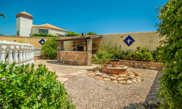 Sale - Detached Villa -
Torrevieja - La Siesta