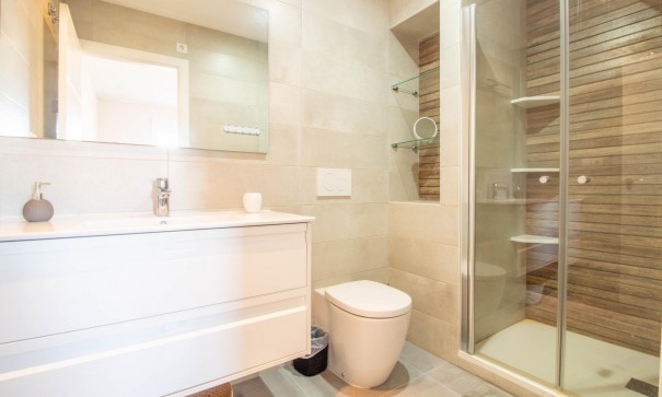 Återförsäljning - Lägenhet lägenhet -
Torrevieja - Punta prima