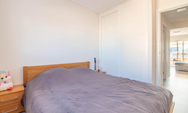 Återförsäljning - Lägenhet lägenhet -
Torrevieja - Punta prima