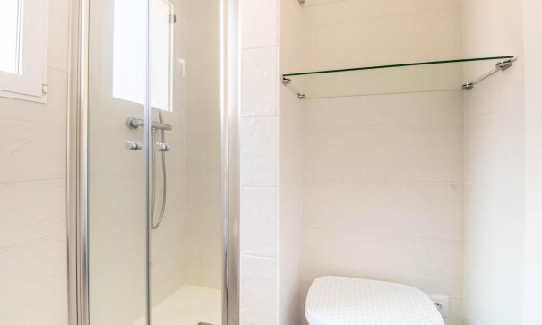 Återförsäljning - Lägenhet lägenhet -
Torrevieja - Punta prima