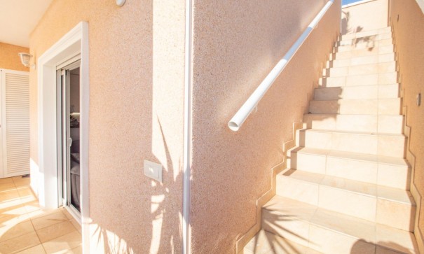 Återförsäljning - Lägenhet lägenhet -
Torrevieja - Punta prima