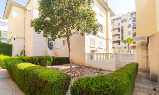 Sale - Apartment Flat -
Torrevieja - La veleta