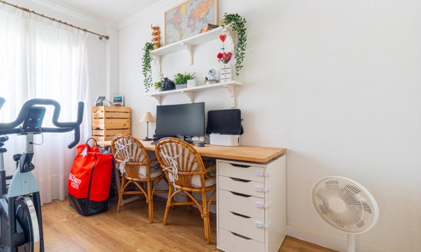 Sale - Apartment Flat -
Torrevieja - La veleta