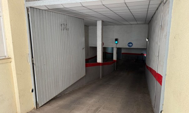 Sale - Garage -
Torrevieja - Centro