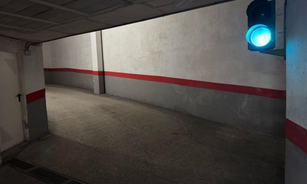 Sale - Garage -
Torrevieja - Centro