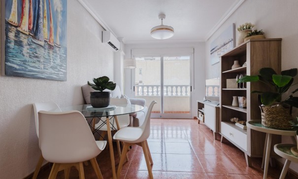 Sale - Apartment Flat -
Torrevieja - Center
