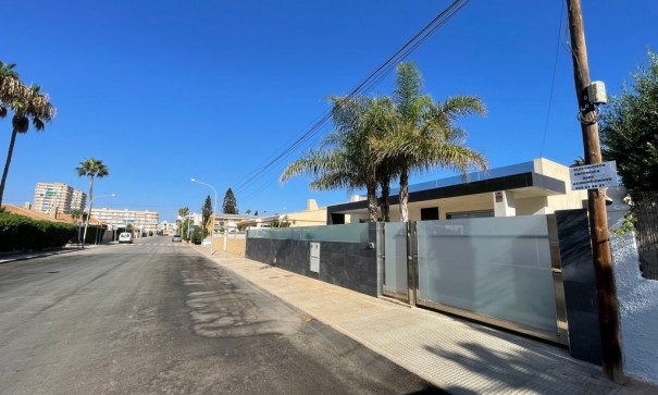 Resale - Freistehende Villa -
Mar de Cristal