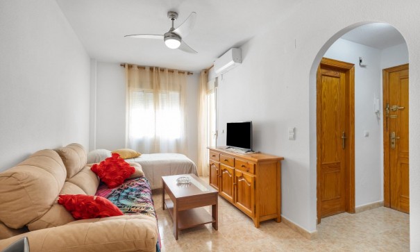Sale - Apartment Flat -
Torrevieja - Playa del cura