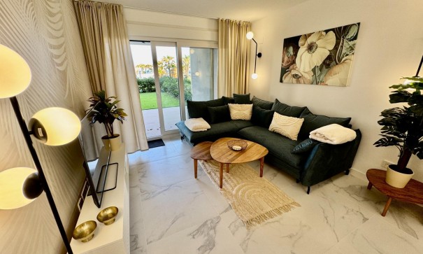 Revente - Appartement -
Torrevieja - Punta prima