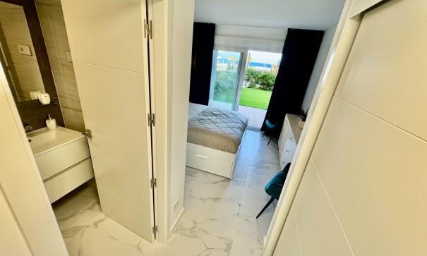 Revente - Appartement -
Torrevieja - Punta prima