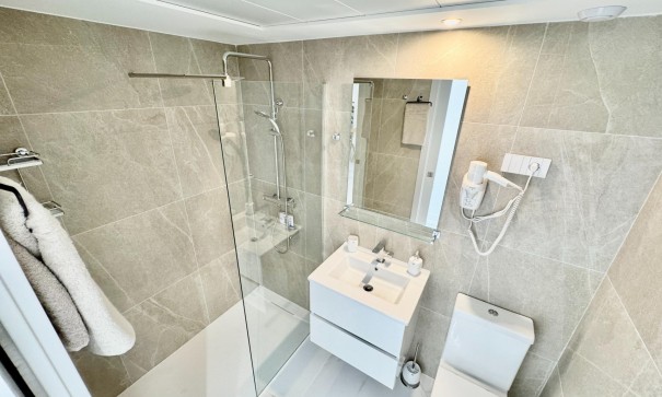 Revente - Appartement -
Torrevieja - Punta prima