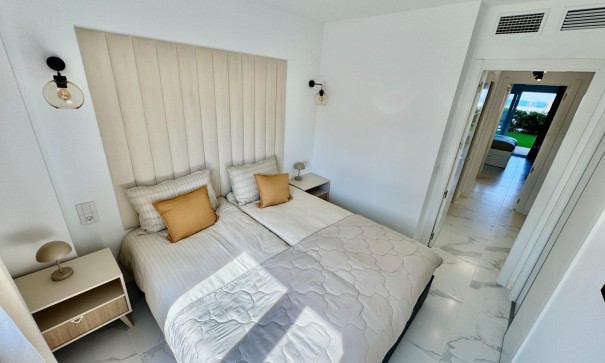 Revente - Appartement -
Torrevieja - Punta prima