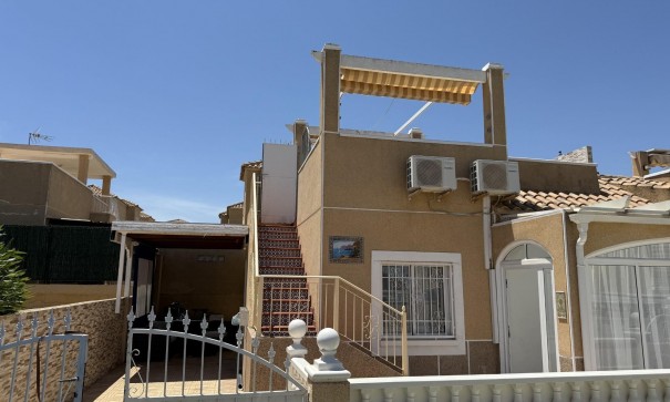 Återförsäljning - Radhus -
Torrevieja - Los balcones