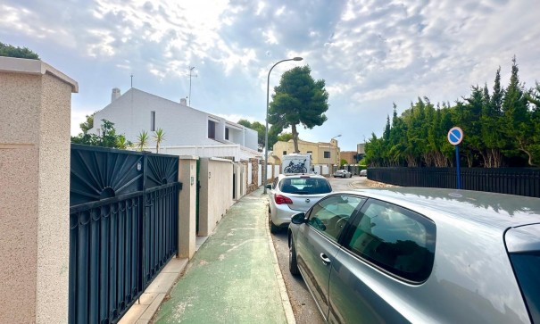 Resale - Wohnung Appartement -
Orihuela Costa - Altos de Campoamor