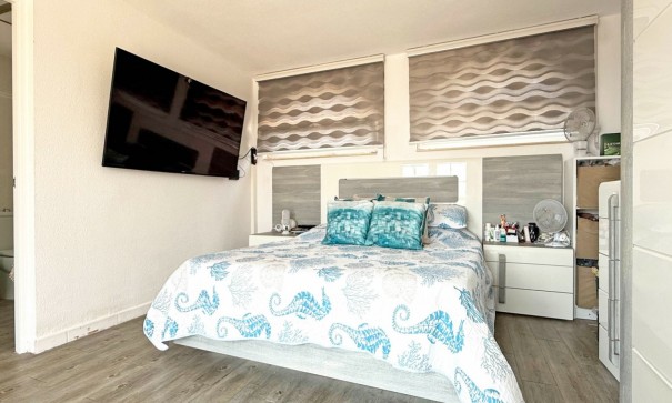 Videresalg - Fritliggende villa -
Orihuela Costa - Villamartín