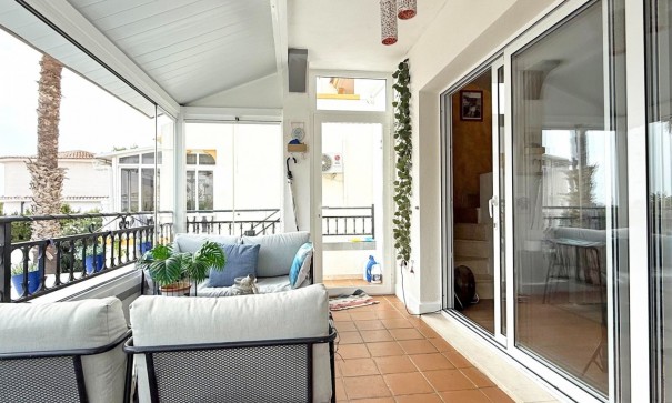 Videresalg - Fritliggende villa -
Orihuela Costa - Villamartín