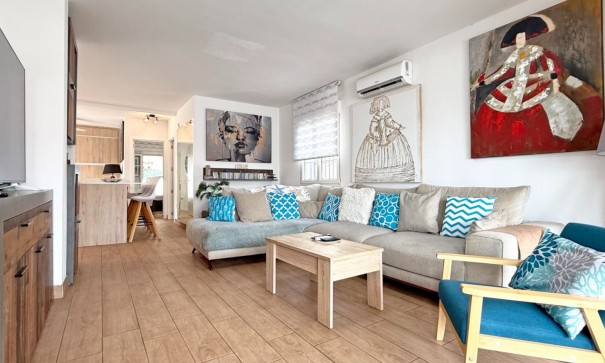 Videresalg - Fritliggende villa -
Orihuela Costa - Villamartín