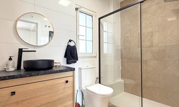 Videresalg - Fritliggende villa -
Orihuela Costa - Villamartín