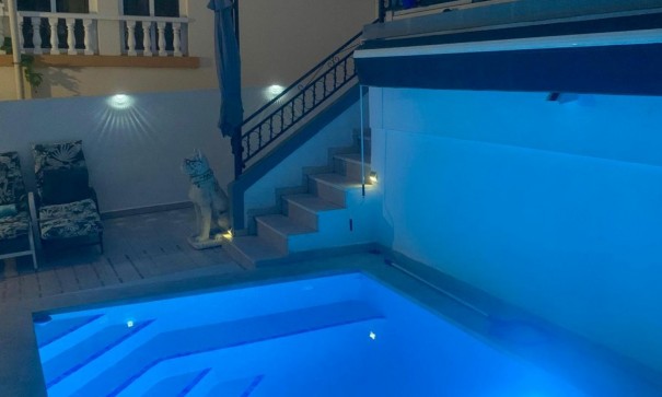 Videresalg - Fritliggende villa -
Orihuela Costa - Villamartín