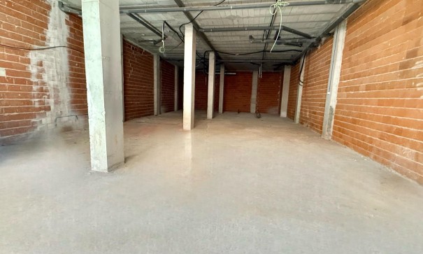 Sale - Commercial -
Torrevieja - Paseo maritimo