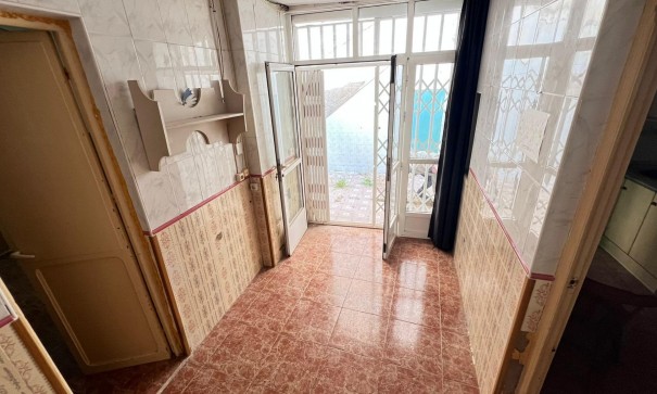 Revente - Appartement -
Torrevieja - torrevieja