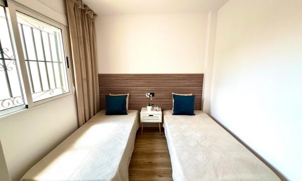 Sale - Town house -
Orihuela - Urbanización Perla del Mar