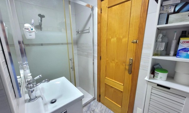 Återförsäljning - Lägenhet lägenhet -
Torrevieja - Playa del Cura