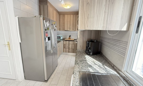 Sale - Town house -
Orihuela Costa - La Zenia