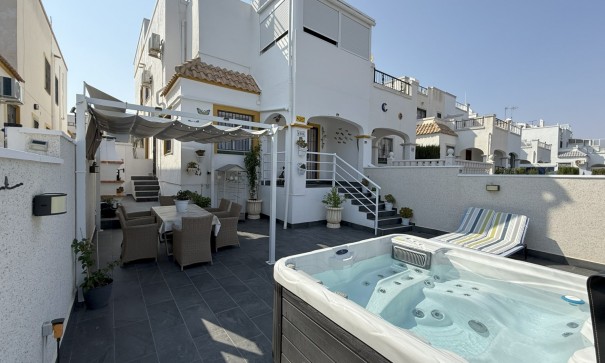 Sale - Town house -
Orihuela Costa - La Zenia