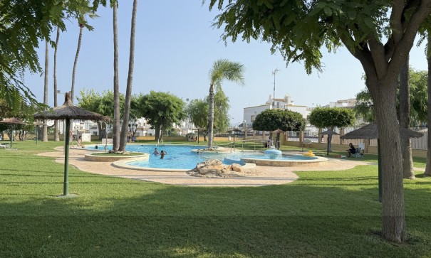 Sale - Town house -
Orihuela Costa - La Zenia