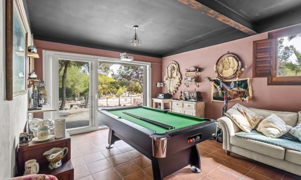 Videresalg - Finca landejendom -
Torremendo