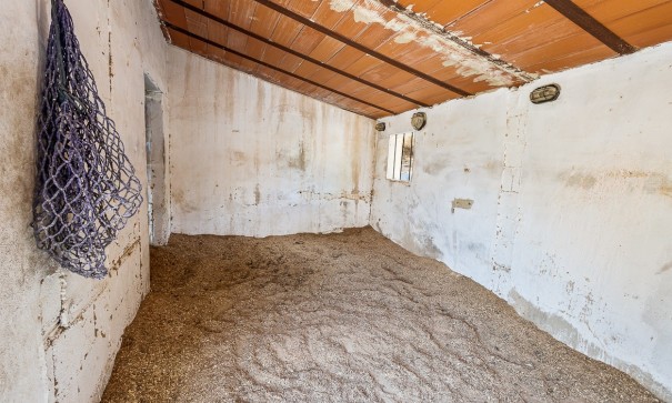 Videresalg - Finca landejendom -
Torremendo