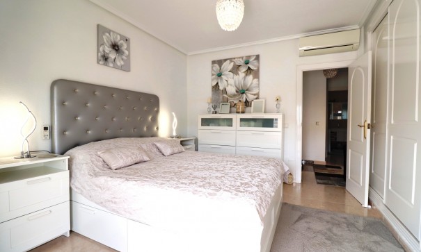 Sale - Town house -
Benijofar - Monte Azul