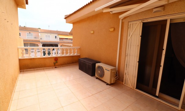 Sale - Town house -
Benijofar - Monte Azul