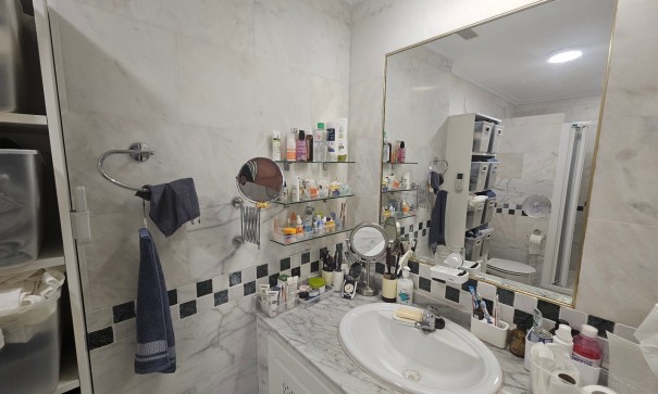 Sale - Apartment Flat -
Villamartín - PAU 8