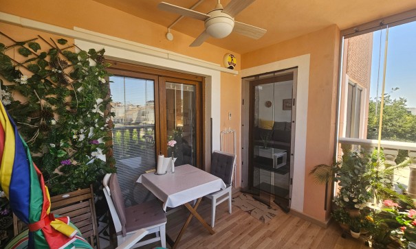 Sale - Apartment Flat -
Villamartín - PAU 8