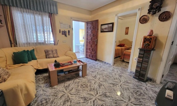 Resale - Wohnung Appartement -
Torrevieja - Los Frutales