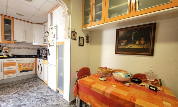 Resale - Wohnung Appartement -
Torrevieja - Los Frutales