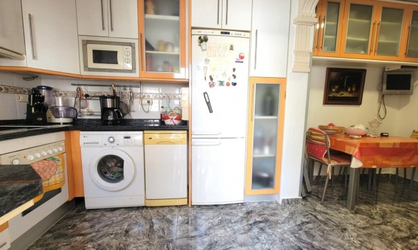 Resale - Wohnung Appartement -
Torrevieja - Los Frutales