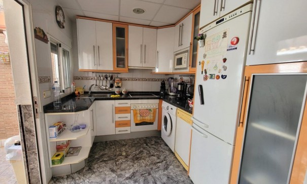 Resale - Wohnung Appartement -
Torrevieja - Los Frutales
