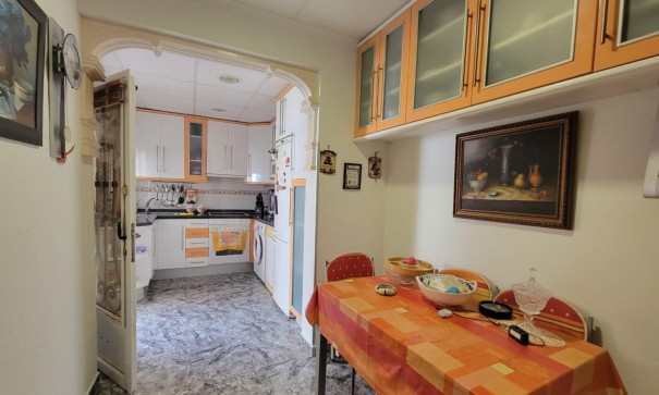 Resale - Wohnung Appartement -
Torrevieja - Los Frutales