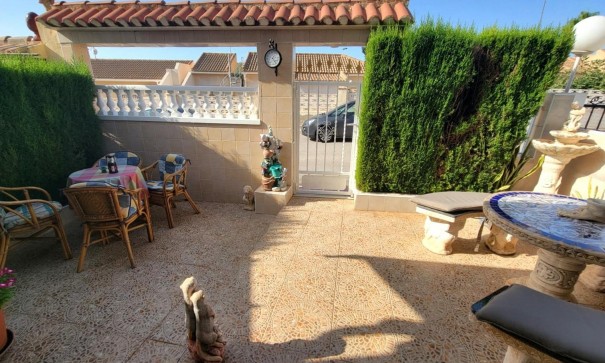 Resale - Wohnung Appartement -
Torrevieja - Los Frutales
