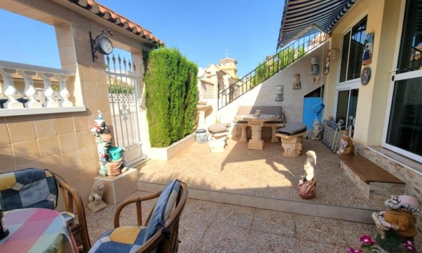 Resale - Wohnung Appartement -
Torrevieja - Los Frutales