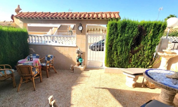Resale - Wohnung Appartement -
Torrevieja - Los Frutales