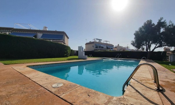 Resale - Wohnung Appartement -
Torrevieja - Los Frutales
